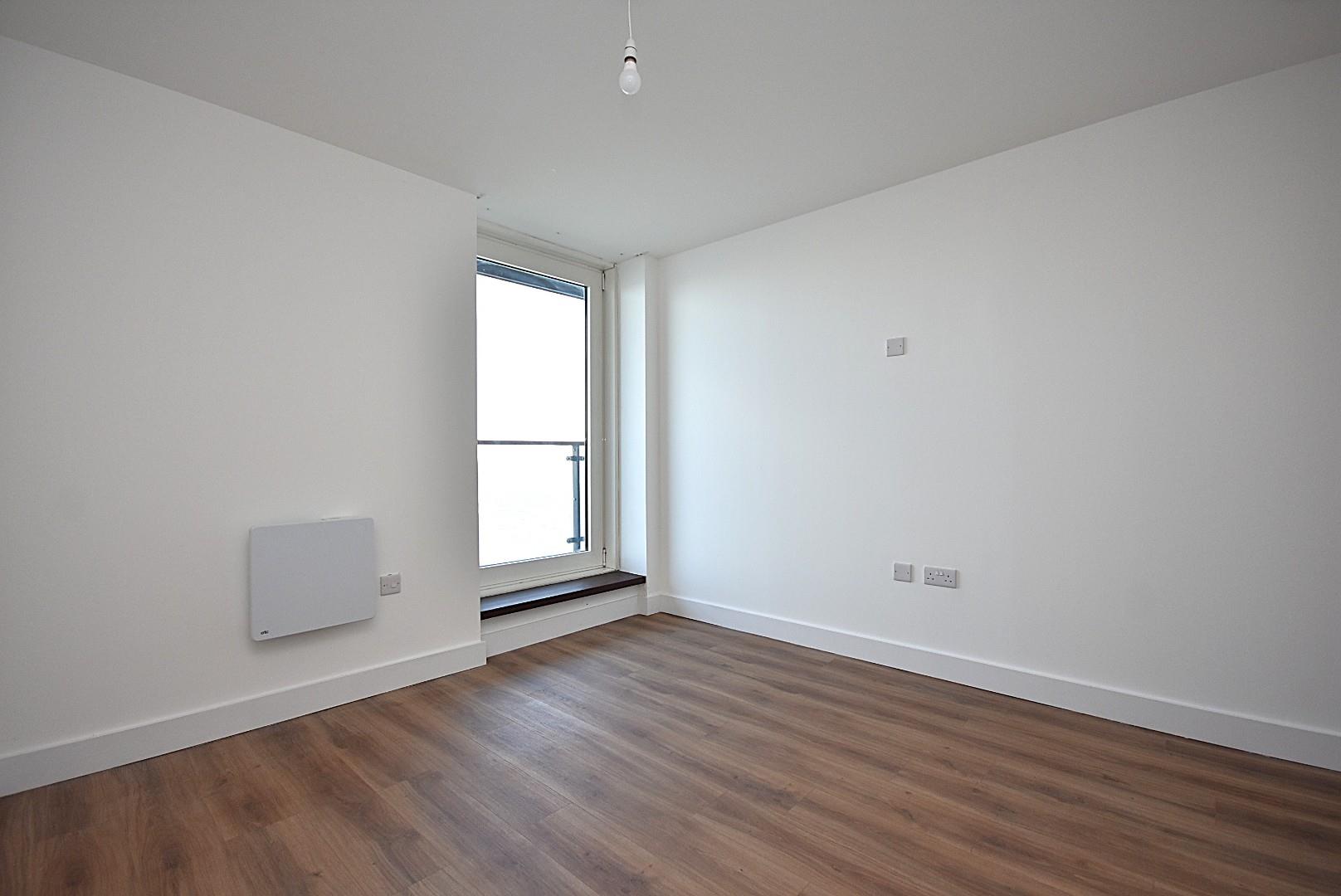 21 Eddystone House, Ferry Court, Cardiff, CF11 0AU